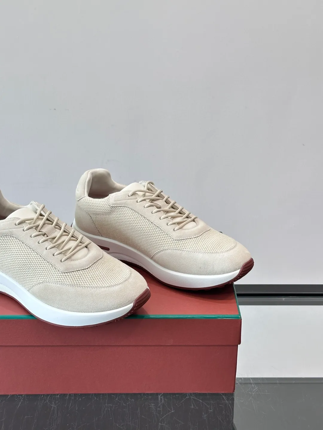 Men's men's shoes 💰p580 "Loro men's shoes 💰pian＊" Week End Walk series sports shoes, using exclusive raw materials, mesh upper + suede stitching, breathable and comfortable, rubber soles with strong grip, suitable for commuting and casual outings. Low-key high-end gray tone, versatile suit or casual wear, size: 39-44 (customized at 38.45.46)